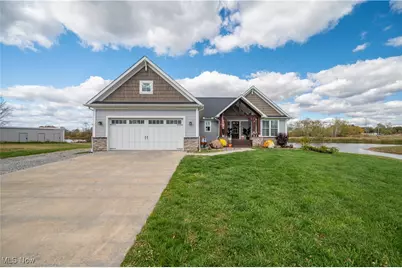 520 S Newton Falls Road, Diamond, OH 44412 - Photo 1