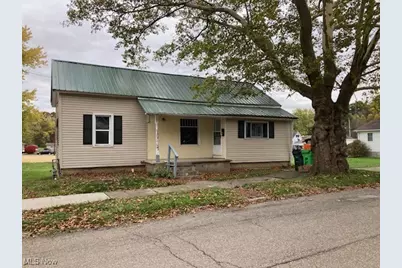 281 McConnell Street, Uhrichsville, OH 44683 - Photo 1