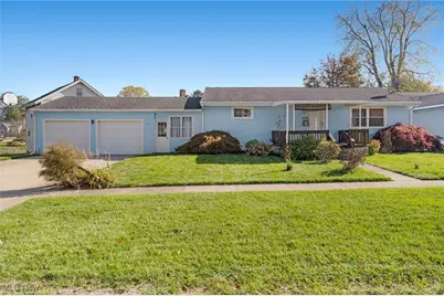 2546 Coventry Boulevard NE, Canton, OH 44705 - Photo 1