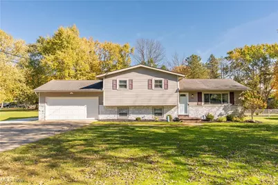 7086 Woodell Avenue NE, Canton, OH 44721 - Photo 1