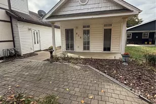 915 Main St, Dresden, OH 43821 - Photo 1