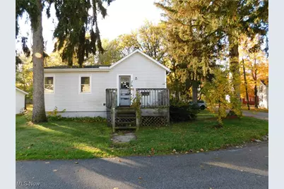 276 Beach Street, Geneva, OH 44041 - Photo 1