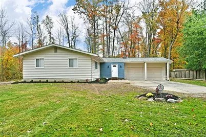 9633 Howland Springs Road SE, Warren, OH 44484 - Photo 1