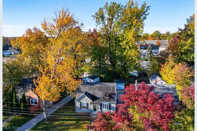488 E 326th Street, Willowick, OH 44095 - Photo 1