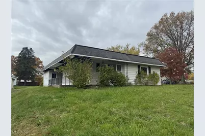 319 26th Street SE, Massillon, OH 44646 - Photo 1