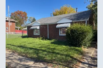 1368 Cherry Avenue NE, Canton, OH 44714 - Photo 1