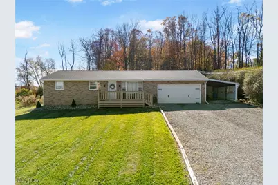 4230 Cloverhill Street SW, Canton, OH 44706 - Photo 1