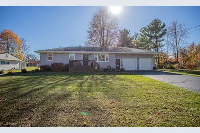 3389 Bon Air NW, Warren, OH 44485 - Photo 1