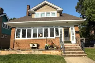 1040 E 177th St, Loveland, OH 44119 - Photo 1