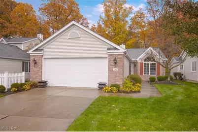 7241 Baldwin Reserve Drive, Middleburg Heights, OH 44130 - Photo 1