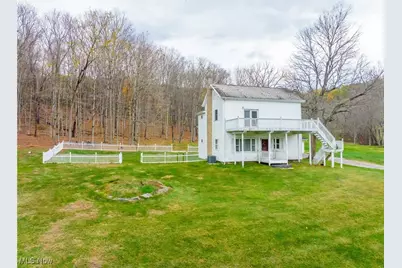 8898 Pleasant Valley Road SE, Uhrichsville, OH 44683 - Photo 1