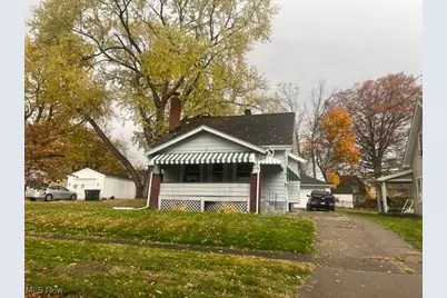 1172 McKinley Street NE, Warren, OH 44483 - Photo 1