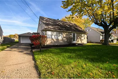 1226 Poplar Avenue SW, Canton, OH 44710 - Photo 1