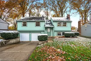 63 Oakhurst Dr, Munroe Falls, OH 44262 - Photo 1