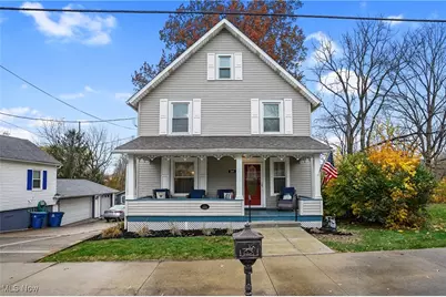 203 N Prospect Avenue, Hartville, OH 44632 - Photo 1