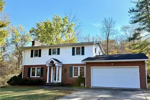 120 Woodcrest Dr, Marietta, OH 45750 - Photo 1