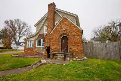 787 Greenwood Avenue, Akron, OH 44320 - Photo 1