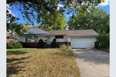 853 Stanwell Drive, Highland Heights, OH 44143 - Photo 1