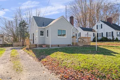 1202 28th Street NE, Canton, OH 44714 - Photo 1