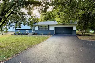 304 S Munroe Rd, Tallmadge, OH 44278 - Photo 1