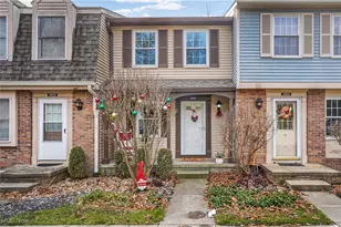 3860 Lake Run Blvd, Stow, OH 44224 - Photo 1