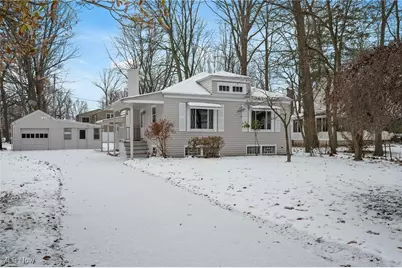 8 Shawondassee Drive, Timberlake, OH 44095 - Photo 1