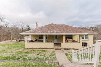 207 Iowa Street, Weirton, WV 26062 - Photo 1