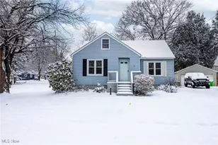 96 Waltz Dr, Barberton, OH 44203 - Photo 1