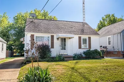 1638 Warrick Place NE, Canton, OH 44714 - Photo 1