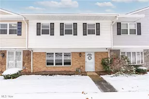 2043 Carlile Dr, Uniontown, OH 44685 - Photo 1