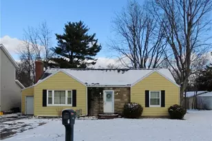 1203 Meadowbrook Blvd, Stow, OH 44224 - Photo 1