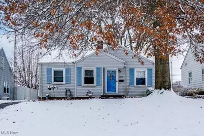 1042 Hartshorn Street, Alliance, OH 44601 - Photo 1