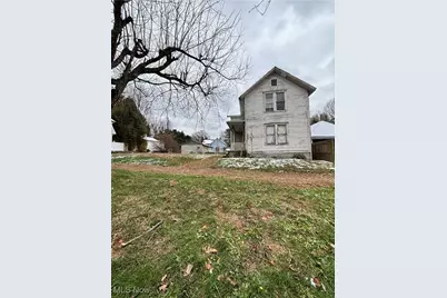 404, 404 1/2, 406 1/2 E Montgomery Street, Marietta, OH 45750 - Photo 1