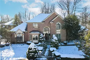 3700 Tamarisk Dr, Akron, OH 44333 - Photo 1