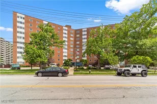 11850 Edgewater Dr, Oakwood, OH 44107 - Photo 1