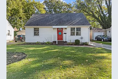 172 Anna Avenue NW, Canton, OH 44708 - Photo 1