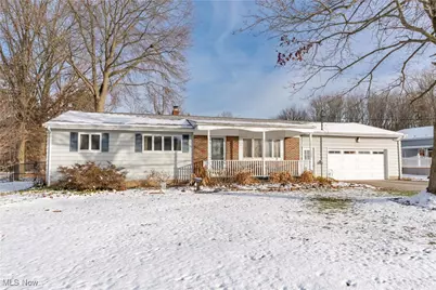 2025 S Plaza Drive, Akron, OH 44319 - Photo 1