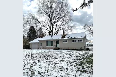 1912 40th Street NE, Canton, OH 44705 - Photo 1