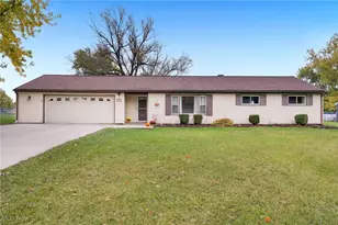 708 Diane Ave, Streetsboro, OH 44241 - Photo 1