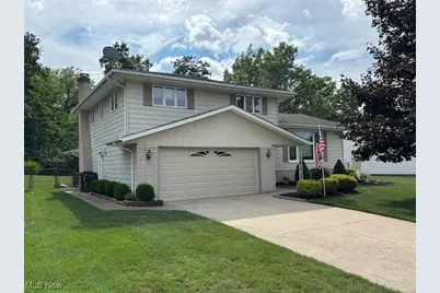 7130 Lakeview Drive, Parma, OH 44129 - Photo 1