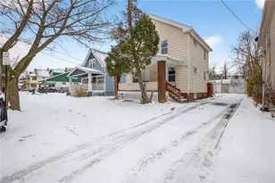 14116 Edgewood Ave, Loveland, OH 44128 - Photo 1