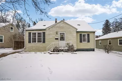 523 Evans Avenue, Akron, OH 44310 - Photo 1