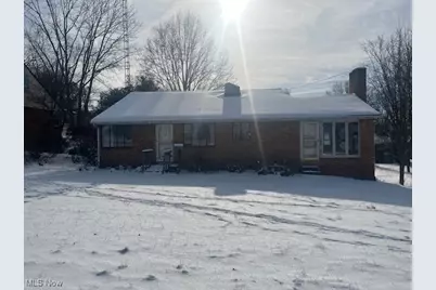 708 W Maple Street, North Canton, OH 44720 - Photo 1