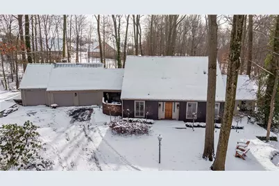 8562 Kimblewick Lane NE, Warren, OH 44484 - Photo 1