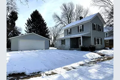 131 8th Street SW, New Philadelphia, OH 44663 - Photo 1