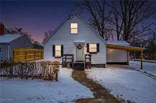 32 29th St SW, Barberton, OH 44203 - Photo 1