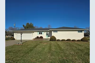 716 E 4th Street, West Lafayette, OH 43845 - Photo 1