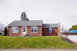 1233 29th St NE, Canton, OH 44714 - Photo 1