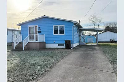 425 E Union Avenue, West Lafayette, OH 43845 - Photo 1