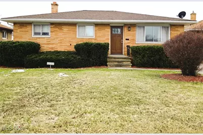 14621 Saint James Avenue, Loveland, OH 44135 - Photo 1